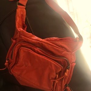 Cute orange purse Price Firm